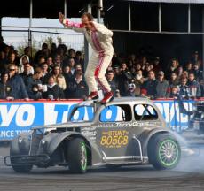 Новый автомобильный трюк Терри Гранта