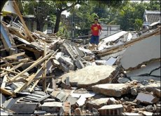 Число жертв землетрясения на побережье в Чили превысило 700 человек