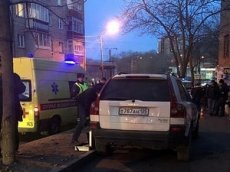 Водитель насмерть сбил женщину с ребенком на тротуаре