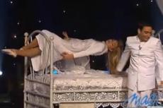 Иллюзионист Дани Лари демонстрирует новые чудеса