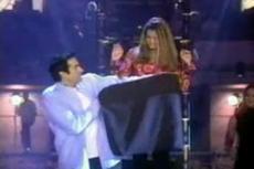 Дэвид Копперфильд снял трусы со зрительницы