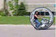 В Дании изобретен мотоцикл в виде круга