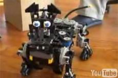 Собака-робот №1 собрана из компьютерных отходов