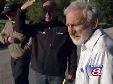 Пропавший мужчина нашелся, наткнувшись на журналистов, снимавших репортаж о его поисках