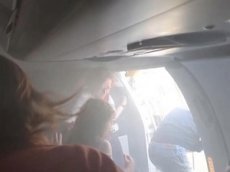 В Валенсии при посадке задымился пассажирский лайнер