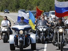 Путин на "Харлее" на байк-шоу