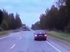 Момент ДТП с 13 погибшими в Тверской области попал на видео