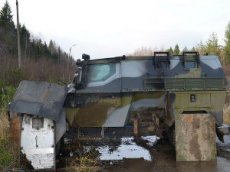 Автомобиль «Скорпион» выдержал взрыв 152-мм снаряда