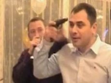 Гость застрелился на глазах молодоженов