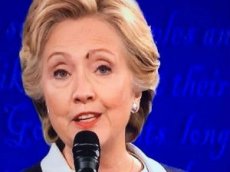 Муха на лице Клинтон во время дебатов стала звездой соцсетей