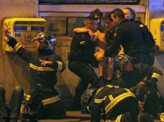Опубликовано видео нападения террористов в клубе Парижа
