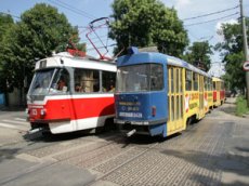 В Интернете появилось видео столкновения трамвая и иномарки в Краснодаре