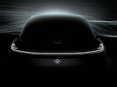 Конкурента Tesla Model X показали на видео
