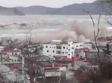 Новые кадры цунами в Японии появились в Сети