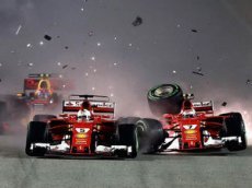 Пилоты «Феррари» столкнулись на старте Гран-при Сингапура