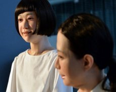 В Токио показали андроида, который может работать диктором новостей на всех языках