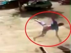 Смерч закрутил в воздухе 14-летнего мальчика