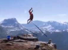 Экстремал выжил после падения с высоты 1200 метров