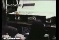 Собака подожгла усопшего во время прощания