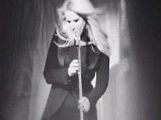 Евгения Васильева сняла клип на свою песню в стиле рэп