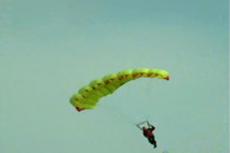 Во время прыжков с Останкинской башни парашютист получил травму