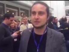 Корреспондент Lifenews гавкнул на украинских журналисток