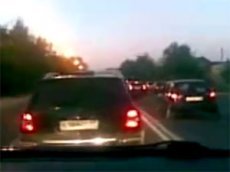 Студент на VIP-авто разгоняет пробки