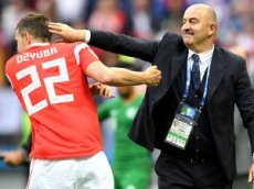 Забавные кадры из жизни сборной РФ по футболу сняли на видео