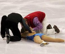 Самые страшные падения и травмы в фигурном катании