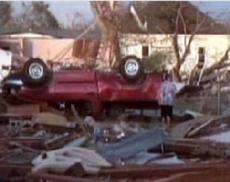 Торнадо убивает американцев