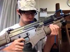 Новым героем YouTube стал японец