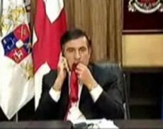 Саакашвили сжевал собственный галстук