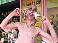 "Резиновый человек" Гэри Тернер