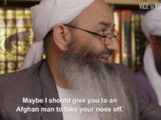 Депутат афганского парламента пригрозил отрезать нос западной журналистке