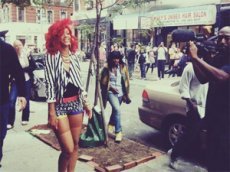 Фрагмент съемок клипа Рианны на песню What’s My Name