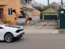 Трюкач сделал неудачное сальто через разогнавшийся Lamborghini