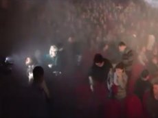На концерте Бориса Моисеева в зал кинули дымовую шашку