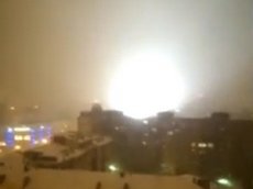 Очевидцы сняли на видео странные вспышки в Челябинске