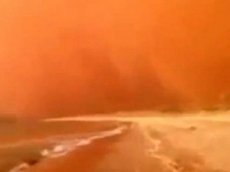 Необычная песчаная буря в Австралии