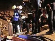 Опубликованы первые кадры спасения детей из пещеры в Таиланде