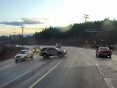 Внедорожник чудом избежал трех подряд смертельных аварий