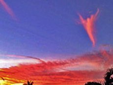 В небе над Великобританией засняли "ангела"