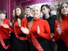 Выпускники лицея исполнили песню «Я — бандеровец»