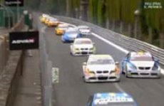 Пейс-кар подрезал лидера во время гонки