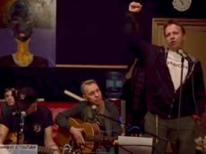 Охлобыстин, Сукачев и Скляр записали клип в поддержку Донецка