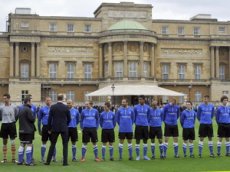 Принц Уильям организовал футбольный матч во дворце Букингемского дворца