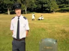 Британцы сняли в рекламе оргию животных