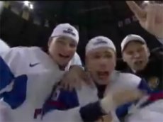 Российские хоккеисты бурно отпраздновали победу