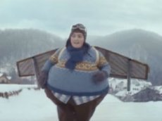 Побег мальчика из города толстых людей стал новым хитом YouTube