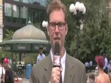 Репортер остался без штанов в прямом эфире